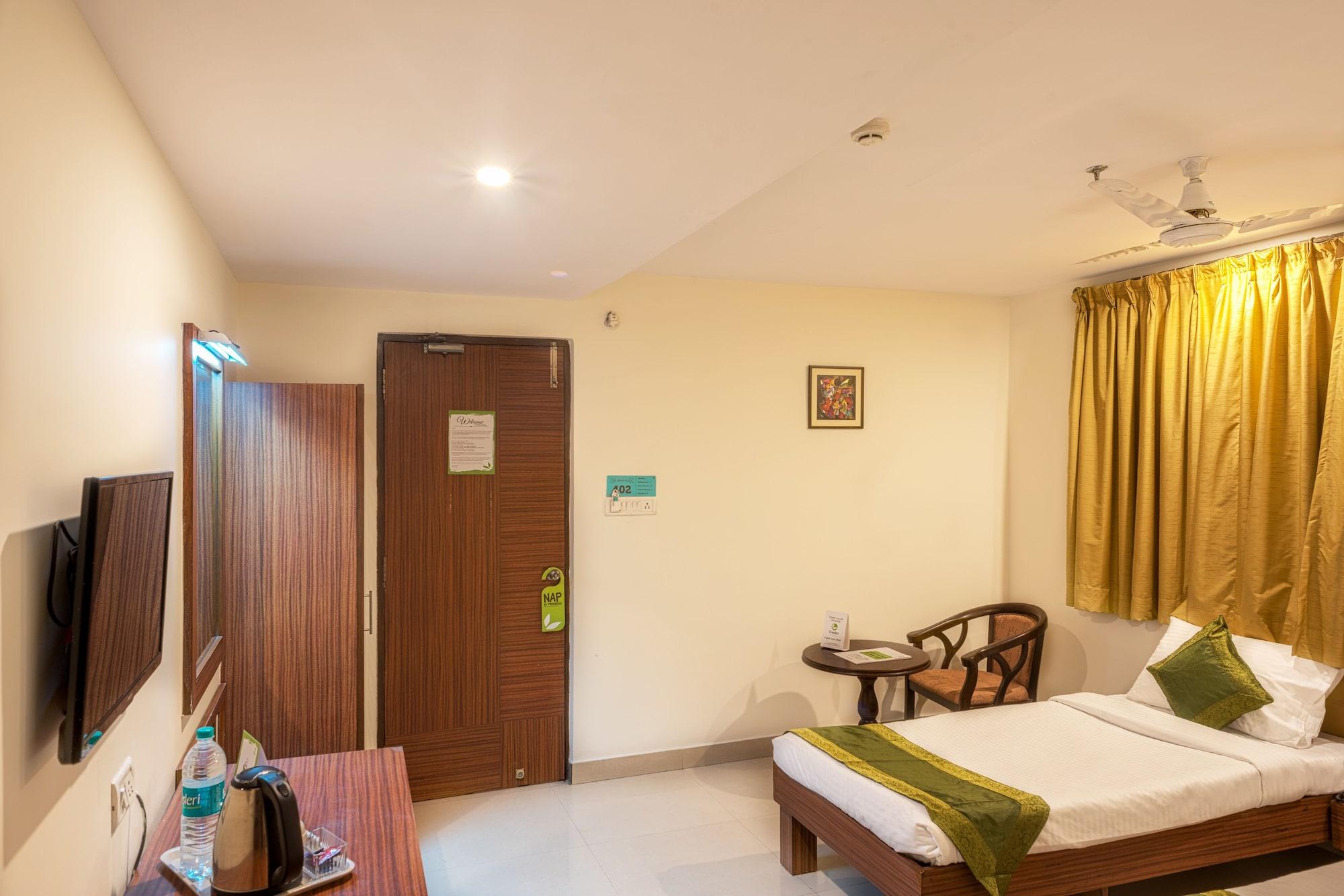 Treebo Trend Grand Plaza Nampally Хайдарабад Экстерьер фото