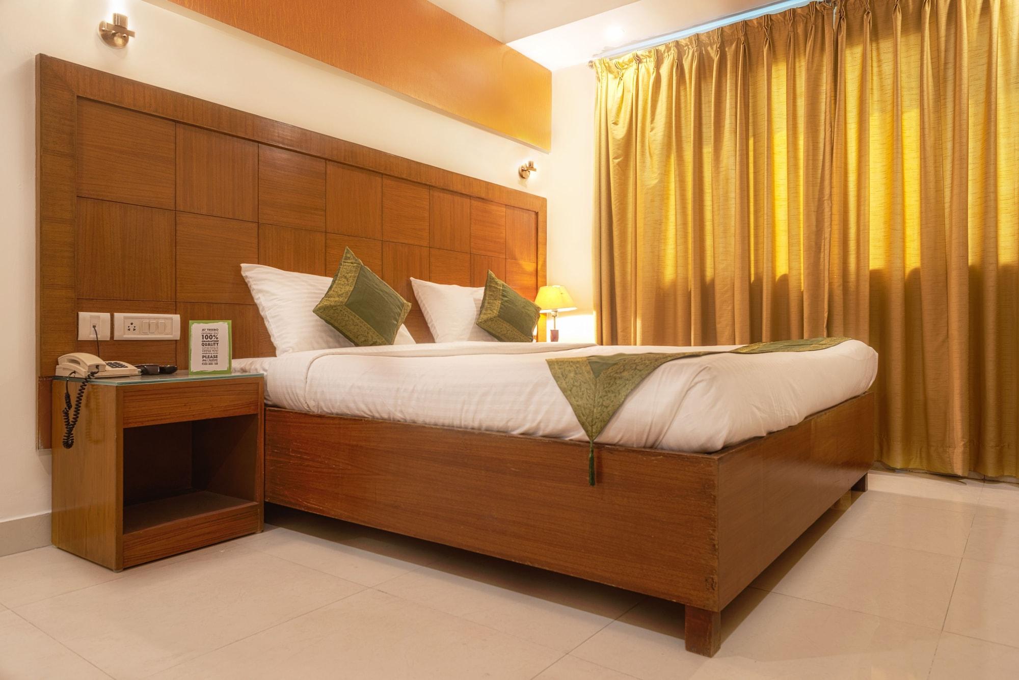 Treebo Trend Grand Plaza Nampally Хайдарабад Экстерьер фото